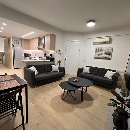 Daniela'S Modern Apartment Strovolos Εξωτερικό φωτογραφία