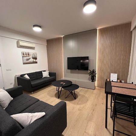 Daniela'S Modern Apartment Strovolos Εξωτερικό φωτογραφία